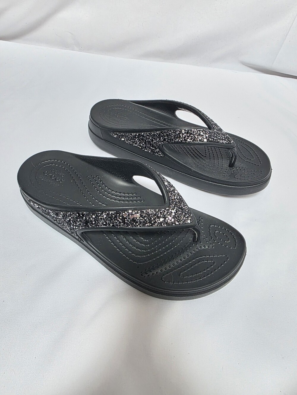 Crocs Sloane Black Glitter Wedge Flip Flops Women's Size 7 New